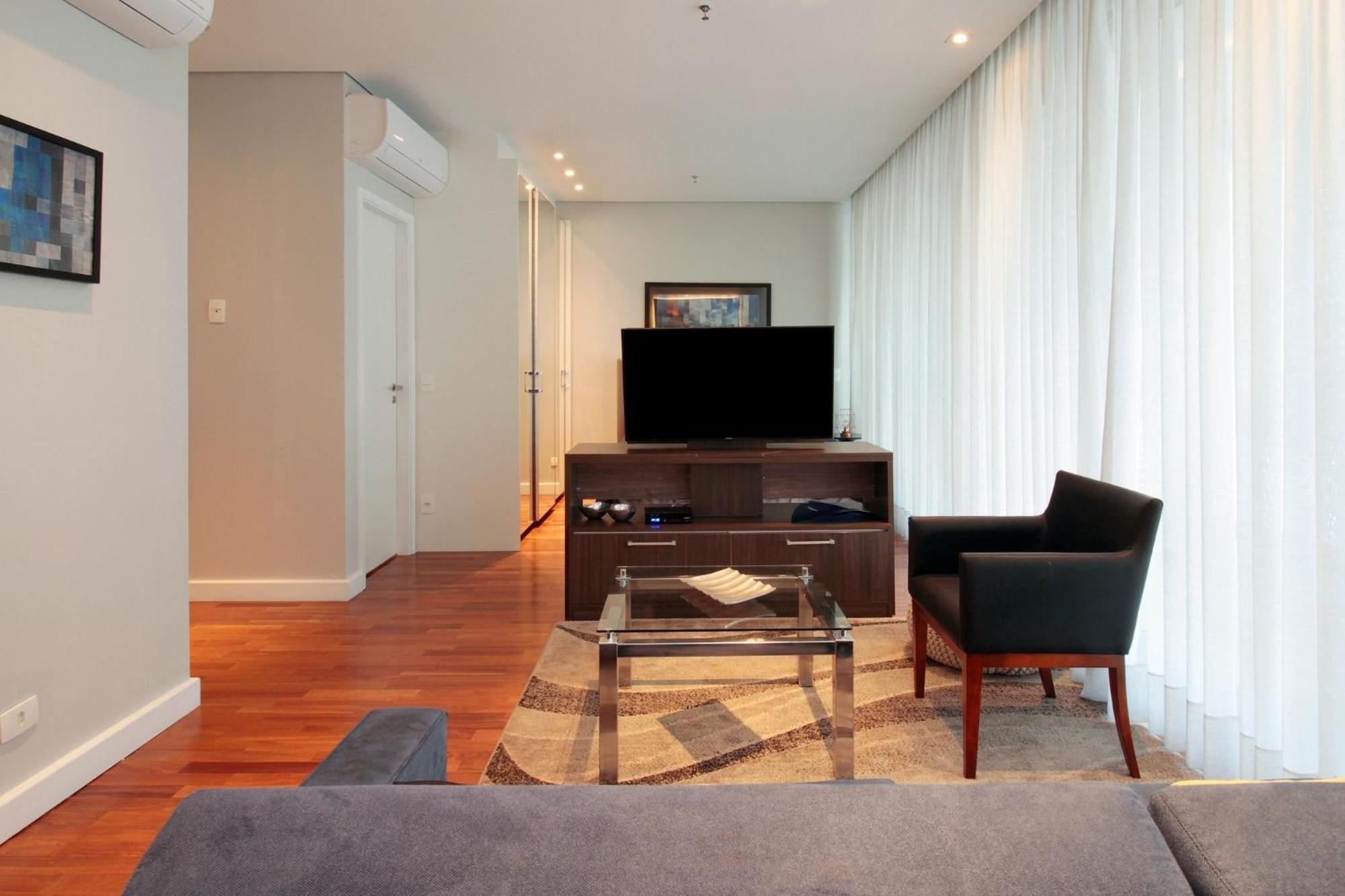Fl Apartment