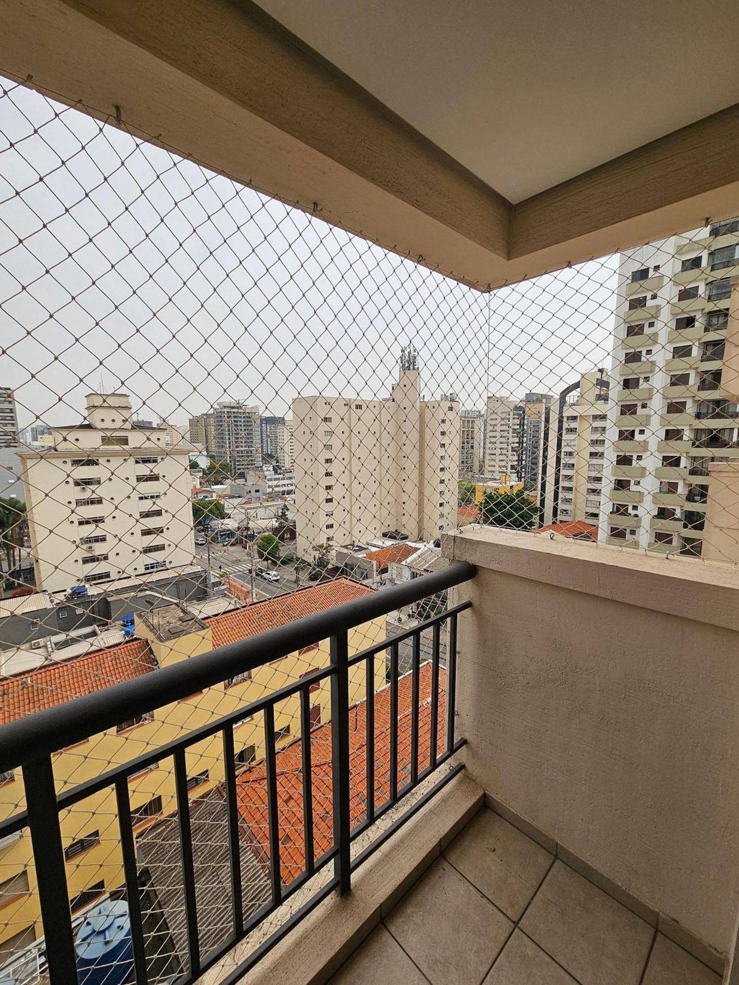 Flat Perto Metro/moema * Sao Paulo