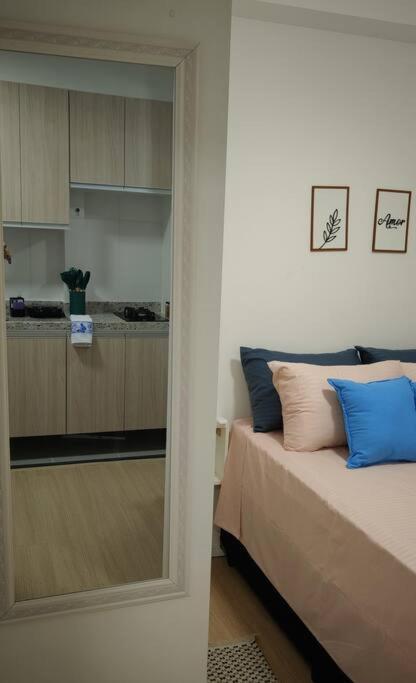 05 - Apto Liberdade Se 500'metro Apartamento *