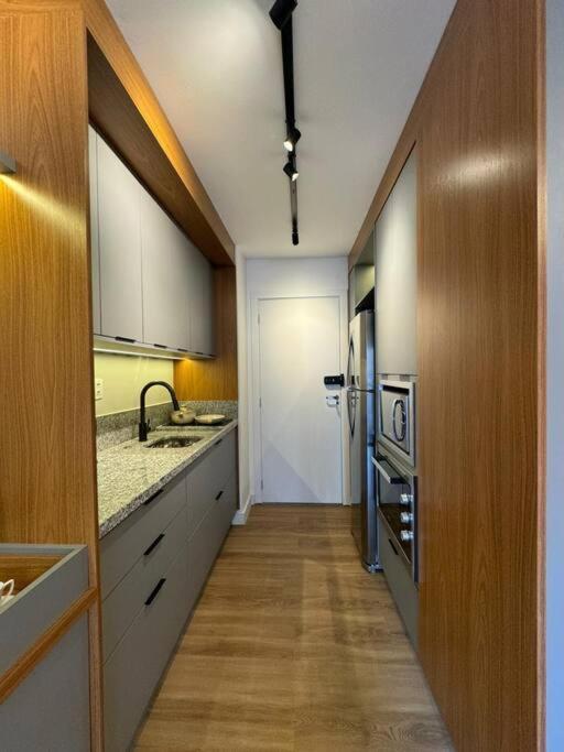 Apartment My701 | Flat Proximo Shopping Frei Caneca E Metro