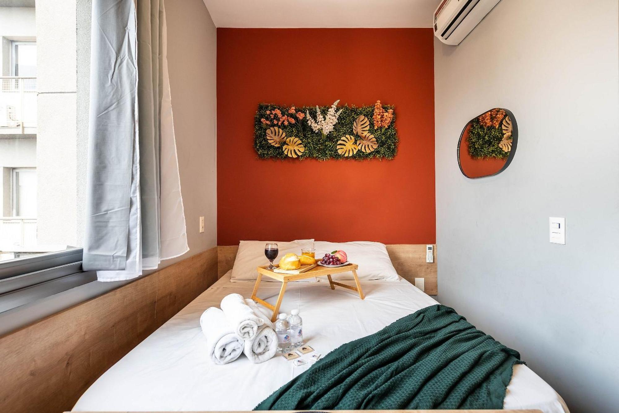 Apartamento Vo16 Charmoso Com Vaga, Ao Lado Do Metro.