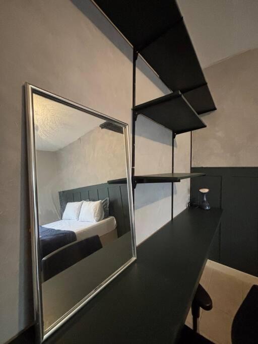 Apartment Apto Com Dois Quartos, Pertinho Do Metro Faria Lima *