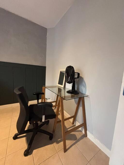 Apartment Apto Com Dois Quartos, Pertinho Do Metro Faria Lima