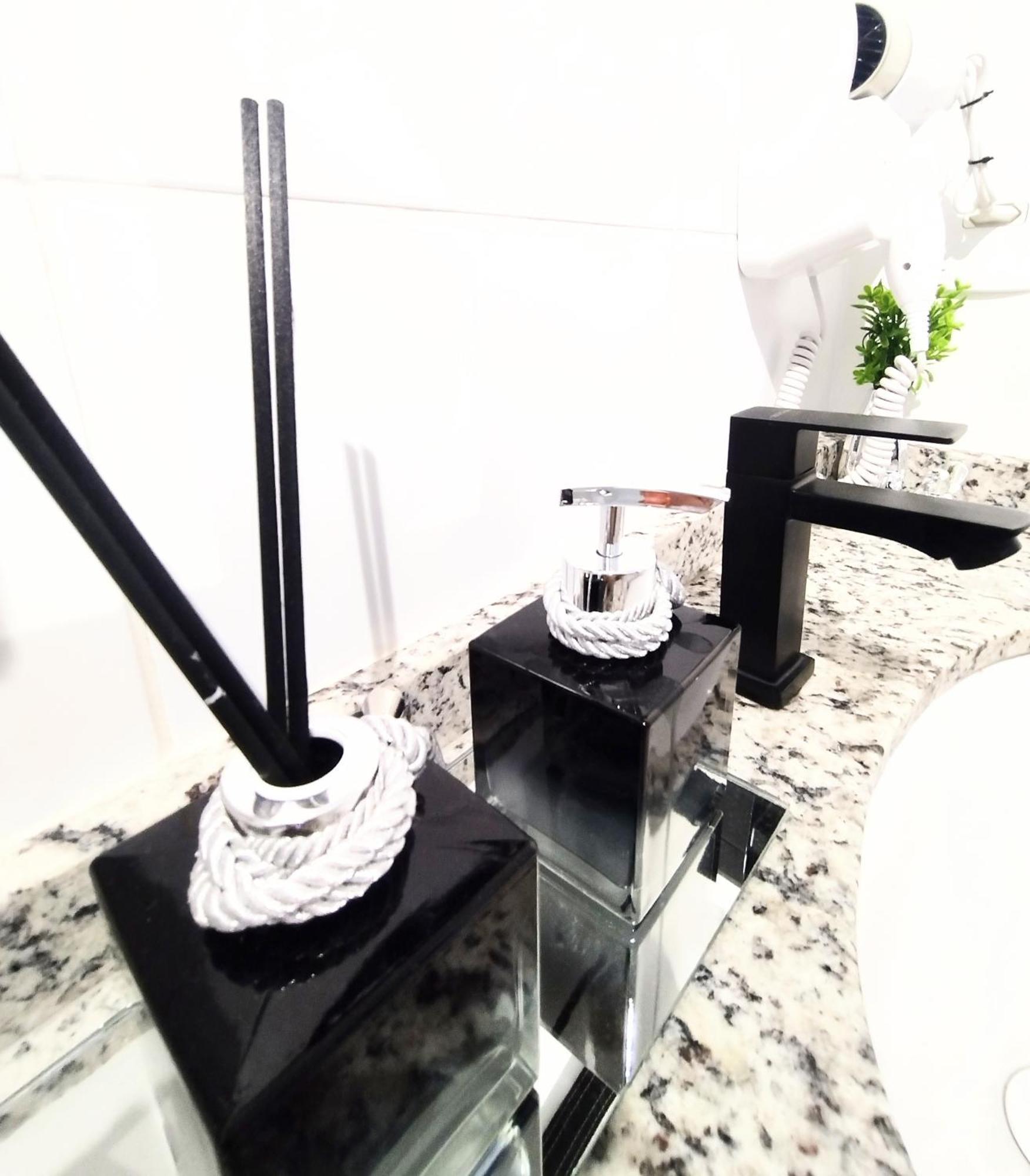 Smart Urban Deluxe Varanda - The Mob One Pinheiros - Black Edition - By Luxxor