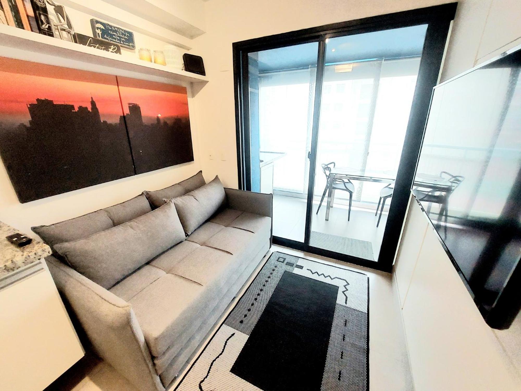 Tem Piscina Academia Sauna Squash Apartamento