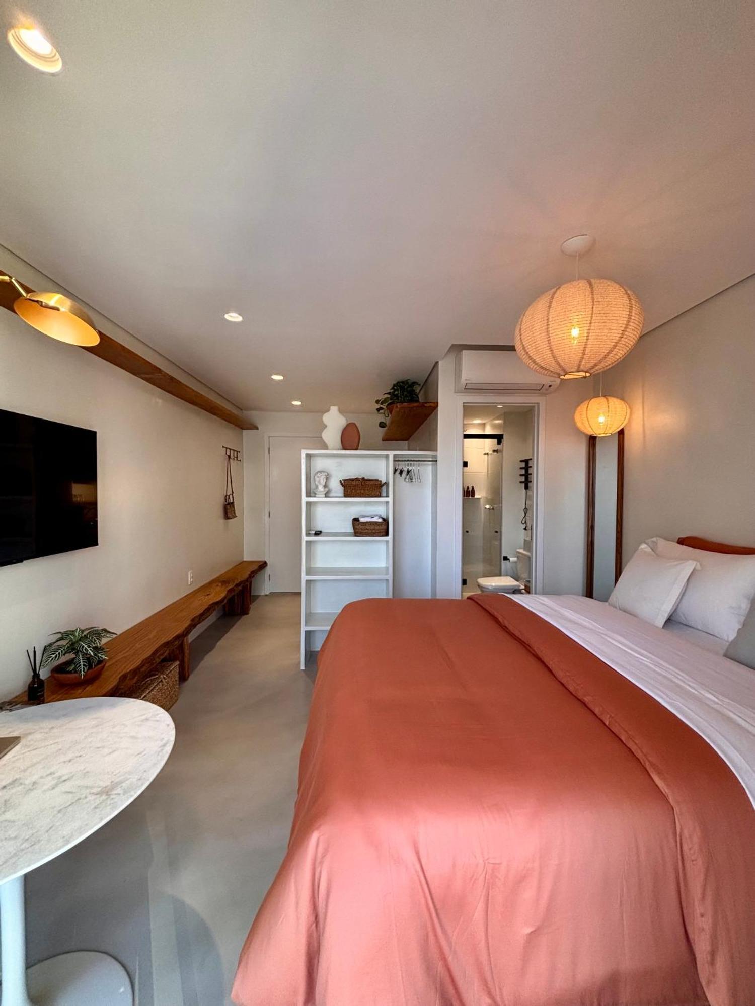 Apartamento Elegante Pinheiros - No Coracao De *