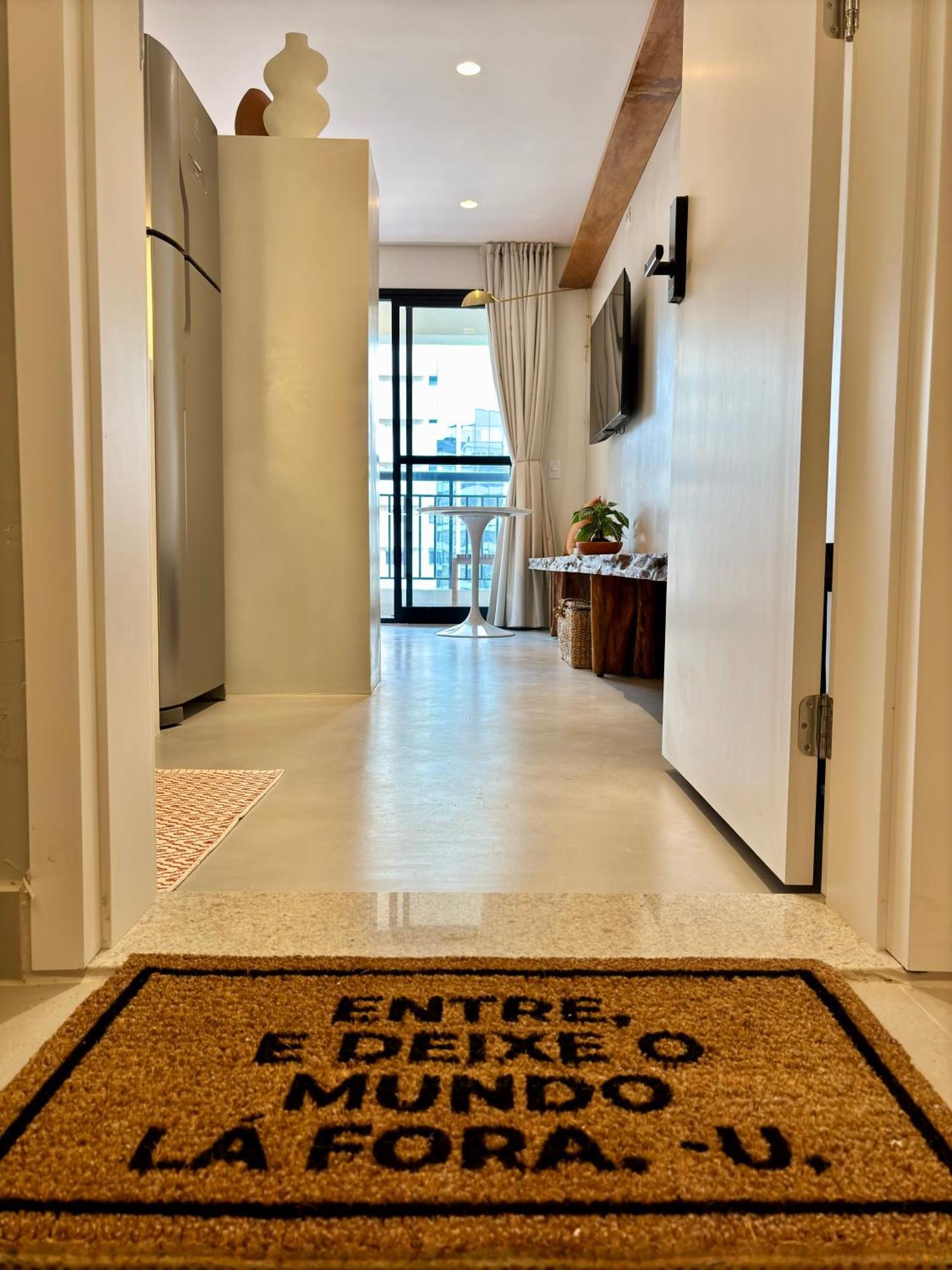 Apartamento Elegante Pinheiros - No Coracao De *