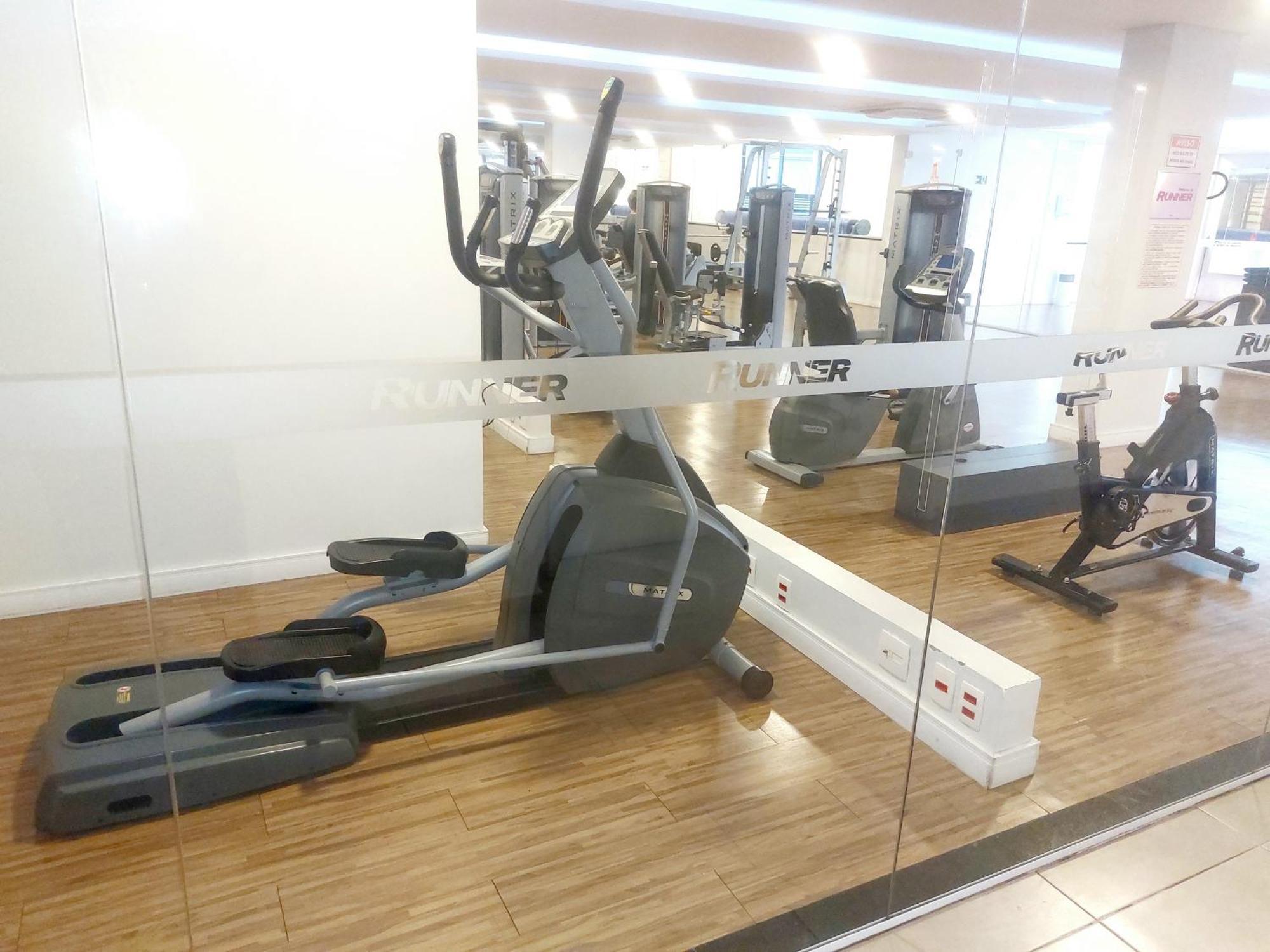 Tem Piscina Academia Sauna Squash Apartamento São Paulo