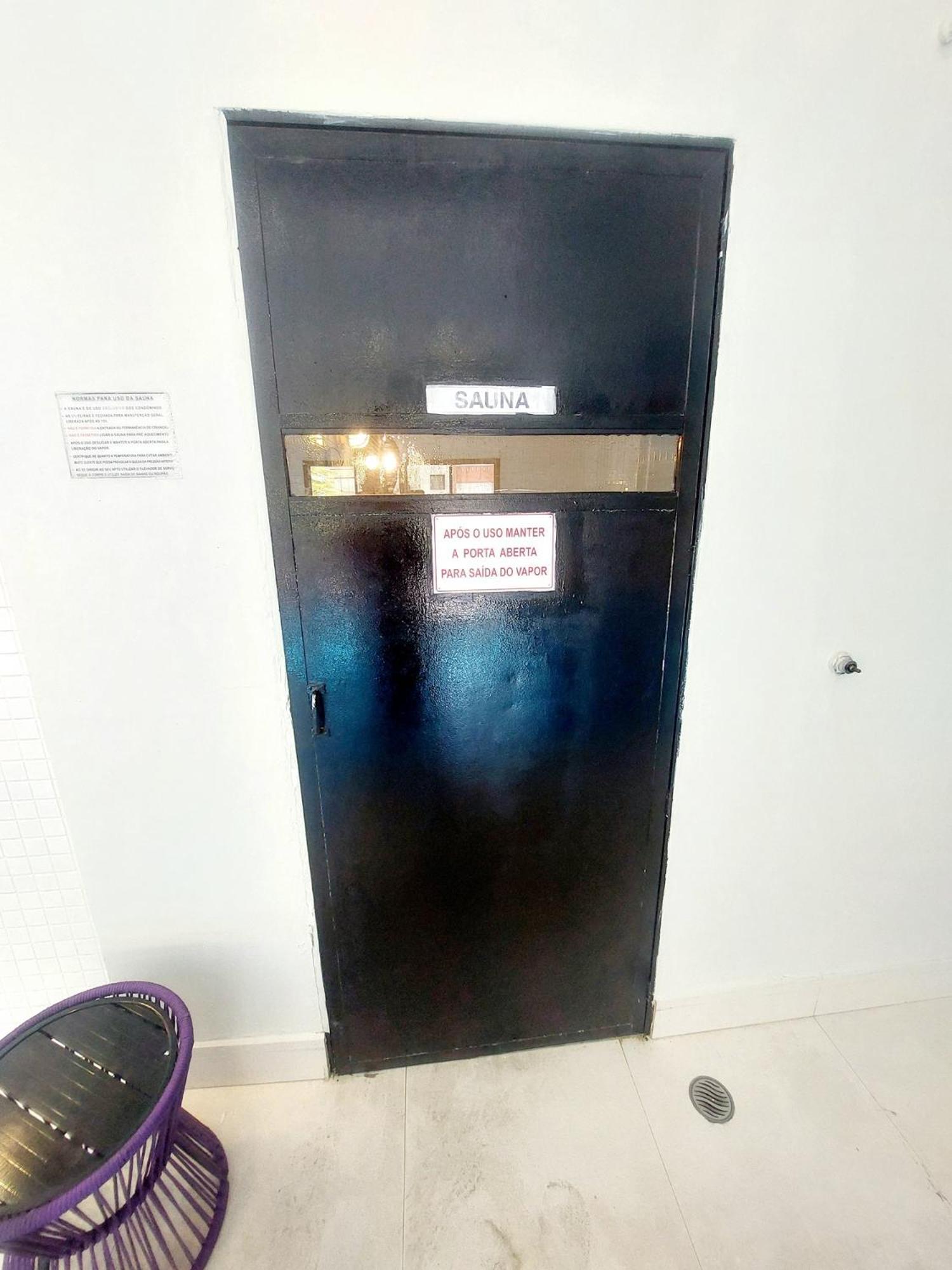 Tem Piscina Academia Sauna Squash Apartamento *