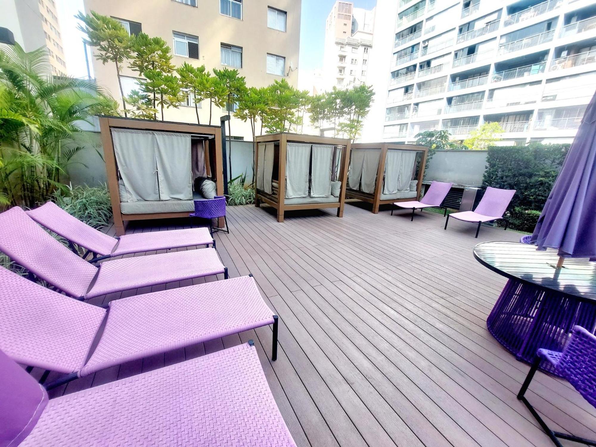 Tem Piscina Academia Sauna Squash * São Paulo