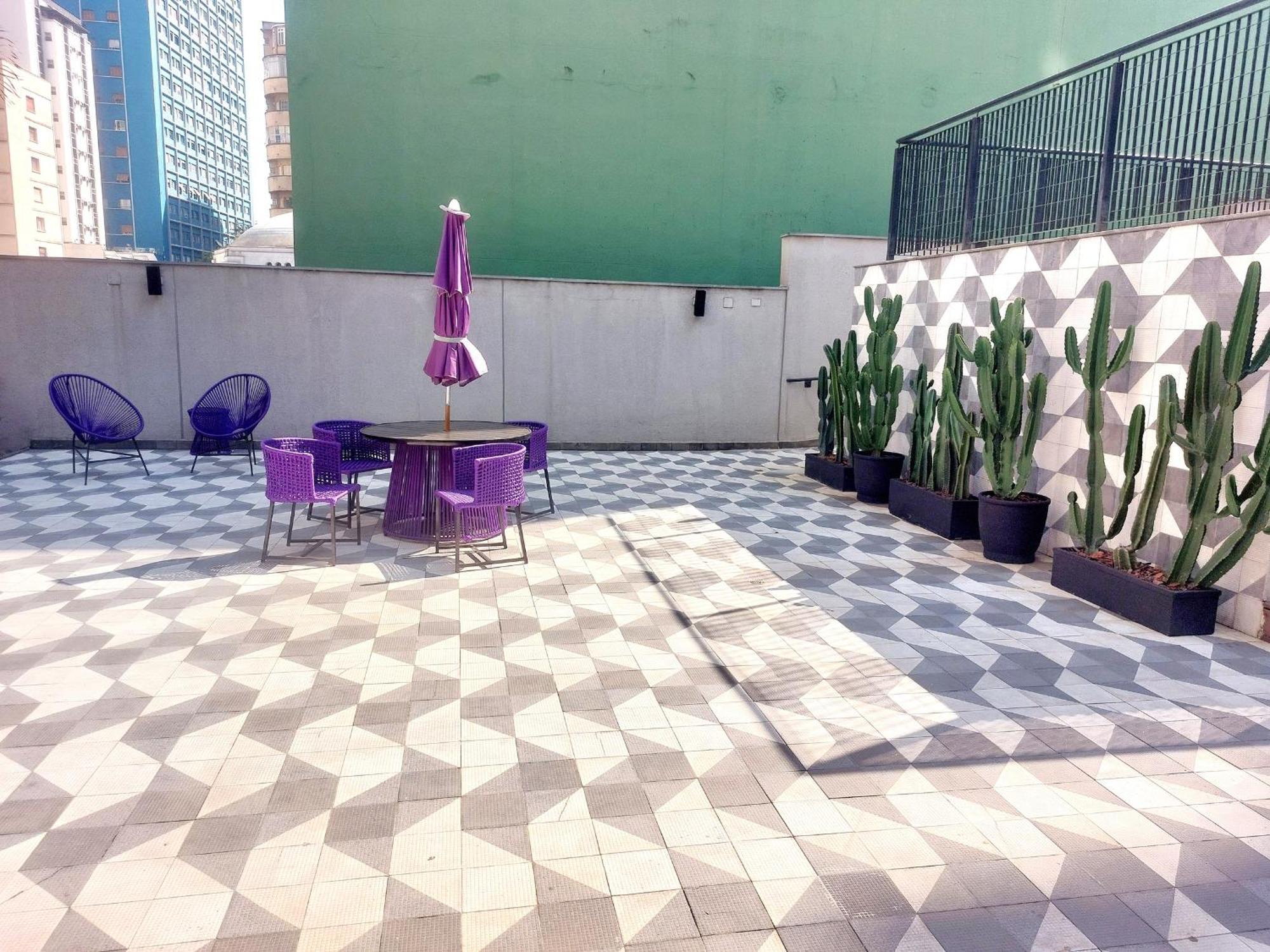 Tem Piscina Academia Sauna Squash * São Paulo