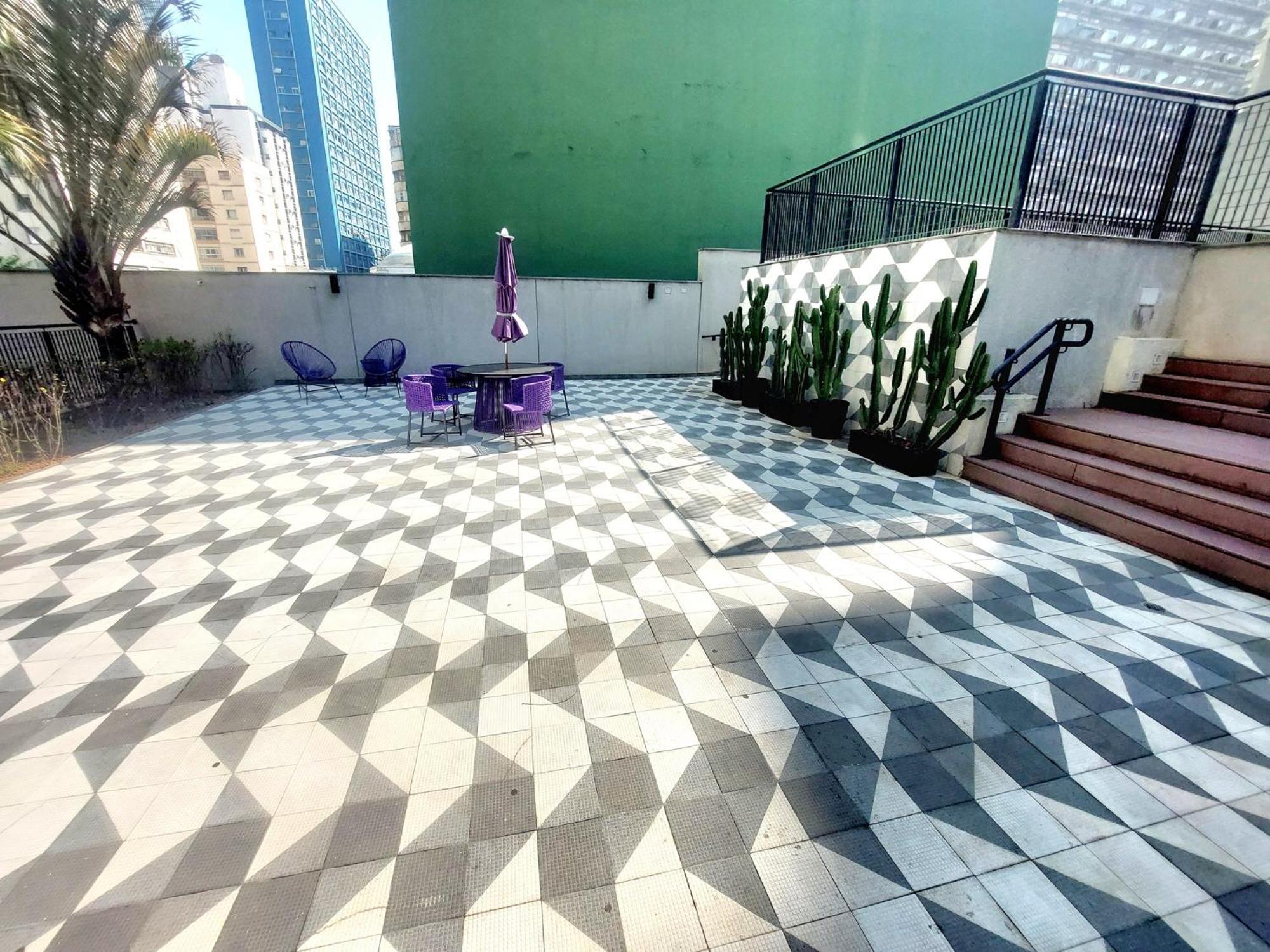 Tem Piscina Academia Sauna Squash São Paulo