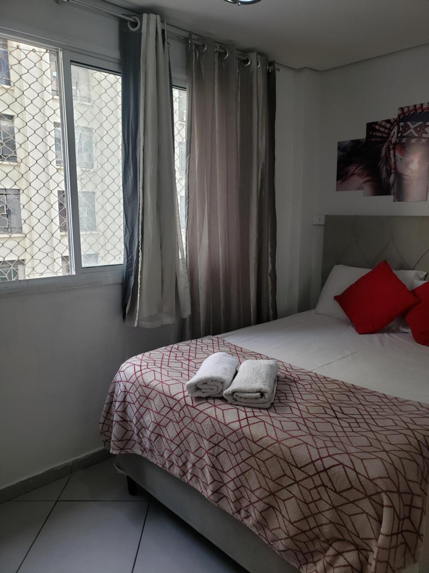 No Centro De Apartment