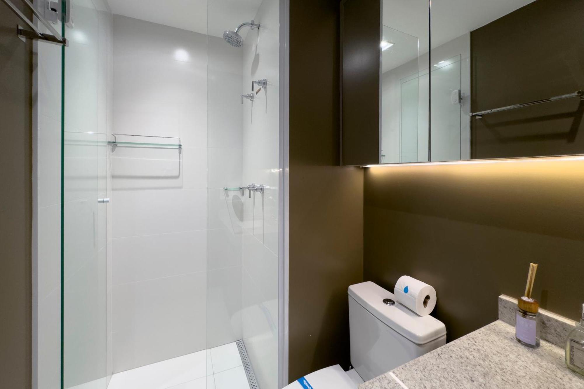 Apartamento Inteligente Com Alexa E Blackout Total Doru