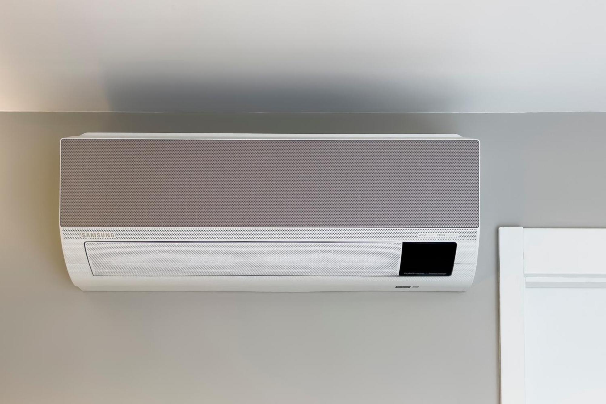 Inteligente Com Alexa E Blackout Total Doru Apartamento *