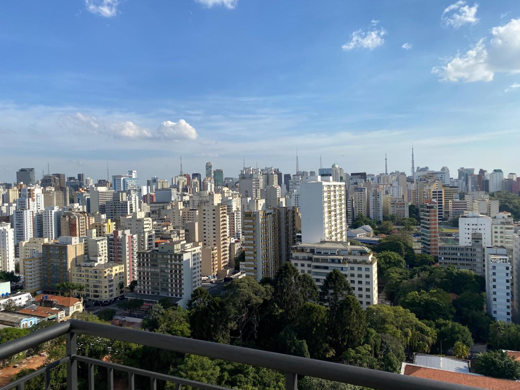 Lindo Em Frente Ao Parque Augusta São Paulo
