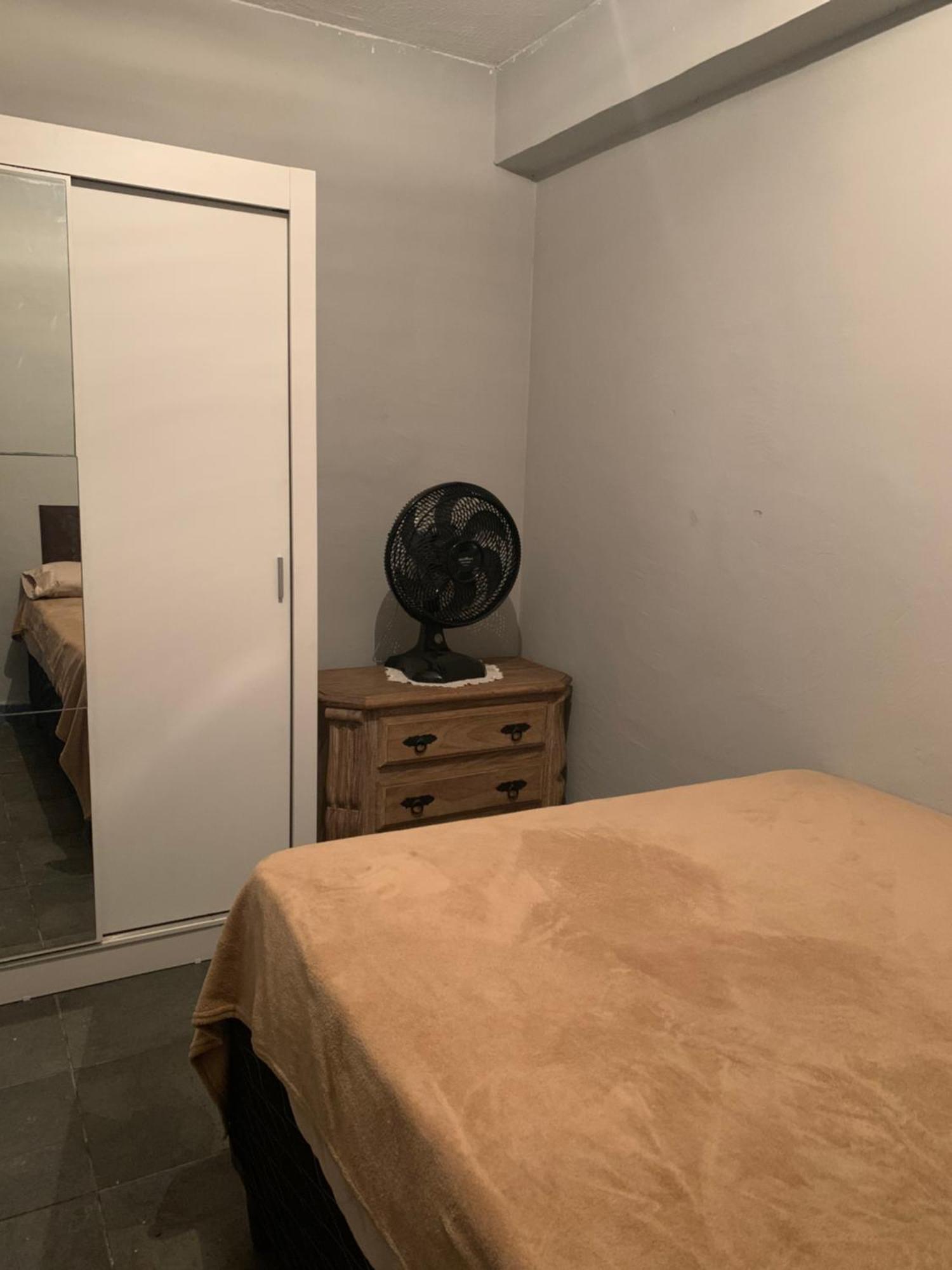 Guest house Individual Banheiro Compartilhado *