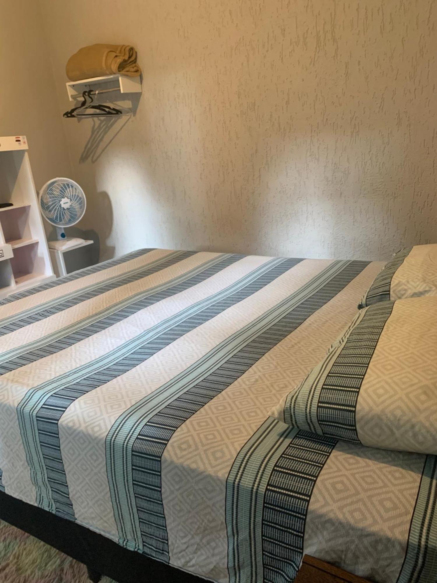 Guest house Individual Banheiro Compartilhado *