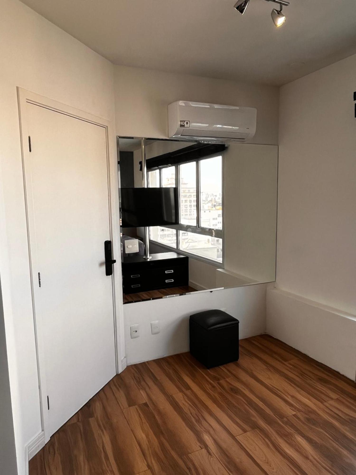 Apartment Silver One - Apto Novo, Moderno, Poucos Passos Do Metro Luz *