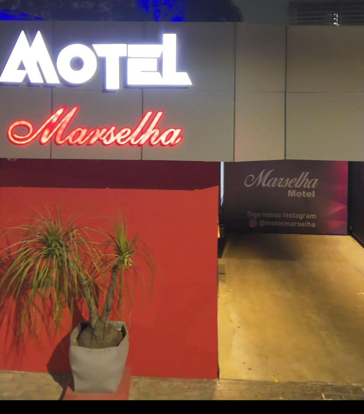 Marselha 2 Hotel do amor *