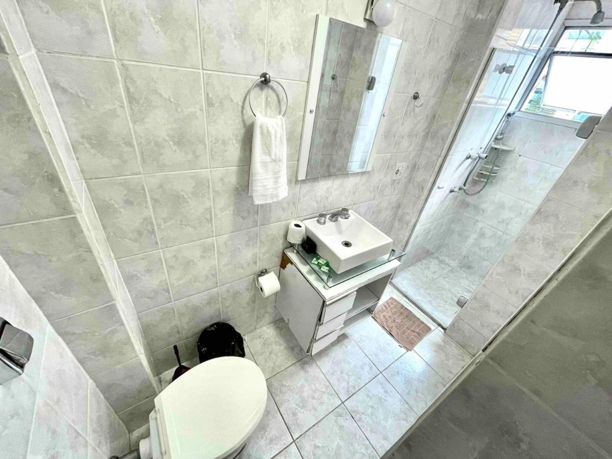 Flat No Coracao De Sp, 1 Vaga, Camareira, Completo Apartamento *