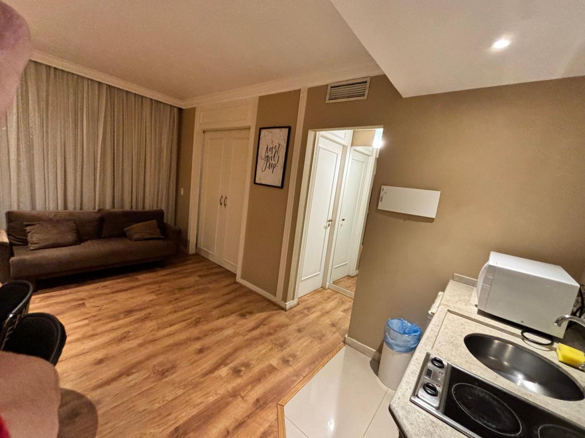 Flat Univer Pamplona Jardins Com Cozinha E Garagem 1901