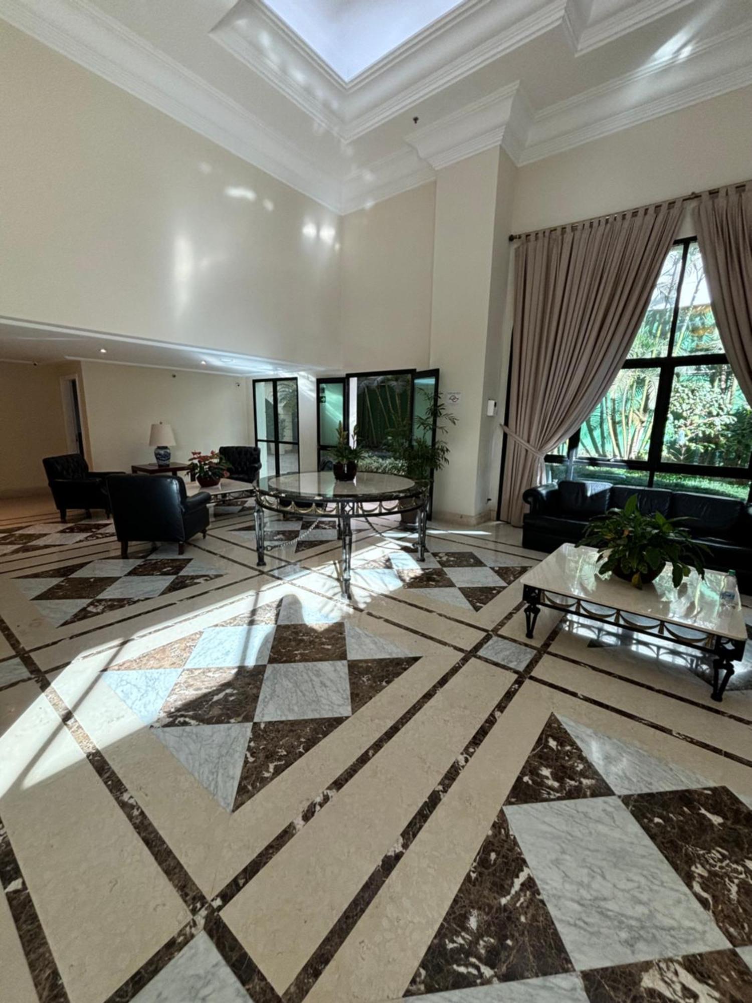 Flat Univer Pamplona Jardins Com Cozinha E Garagem 1901 3* Sao Paulo