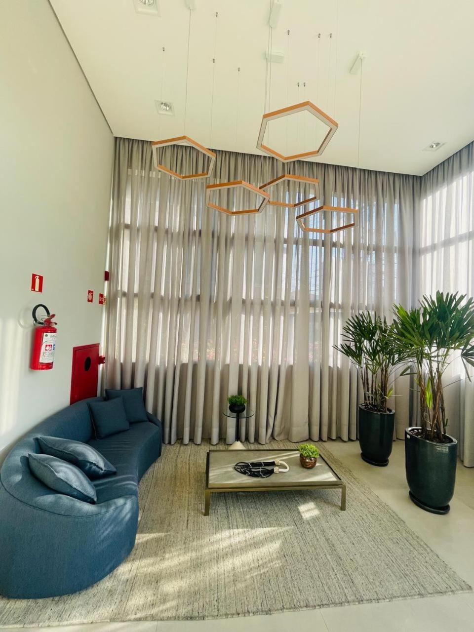 Apartamento De Luxo, Ao Lado Do Metro *