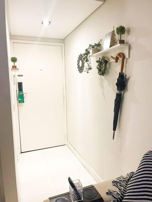Apartamento Flat Moema Com Varanda,lazer,servicos E Vaga *