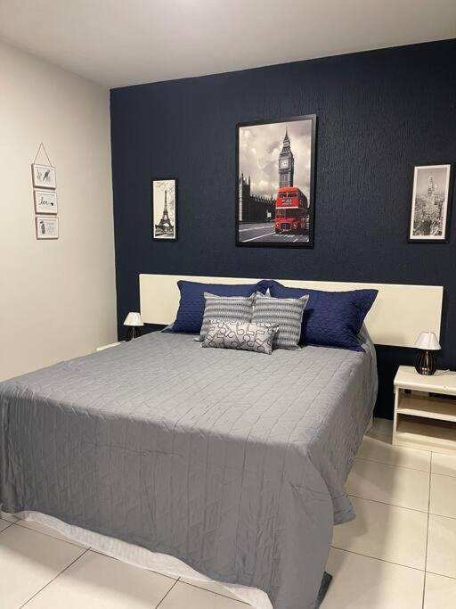 Flat Moema Com Varanda,lazer,servicos E Vaga São Paulo