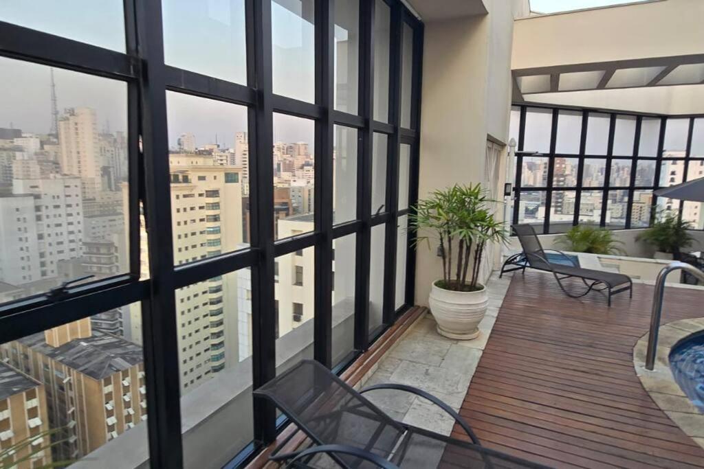 Apartment Com Linda Vista No Jardins! Sao Paulo