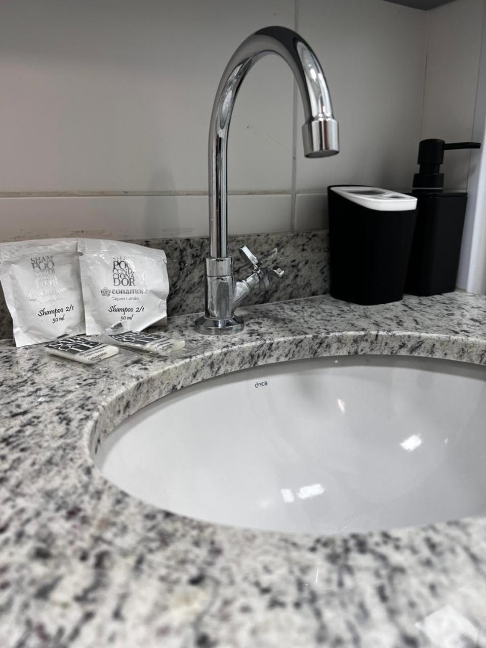 Apartment V1108 | Novissimo E Funcional, Ao Lado Do Metro!