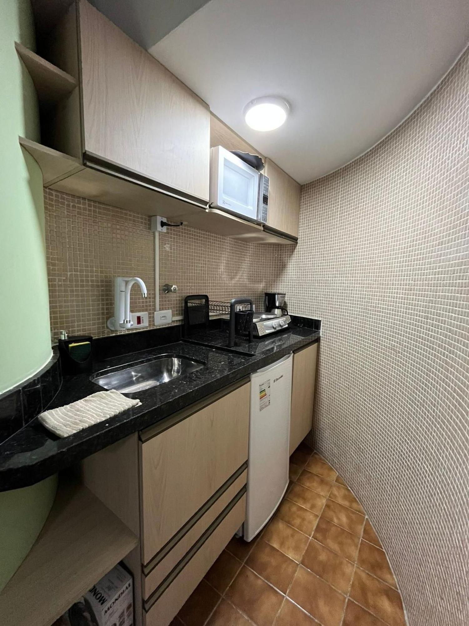 Flat Na Liberdade C/ac | Prox.faculdades&hospitais
