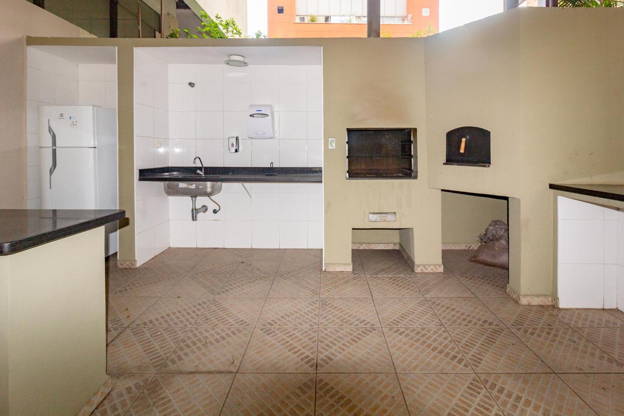 Apartamento Moema 1 1vaga C/servicos São Paulo
