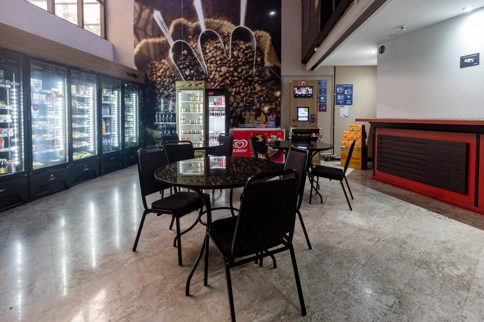 Moema 1 1vaga C/servicos Apartamento São Paulo