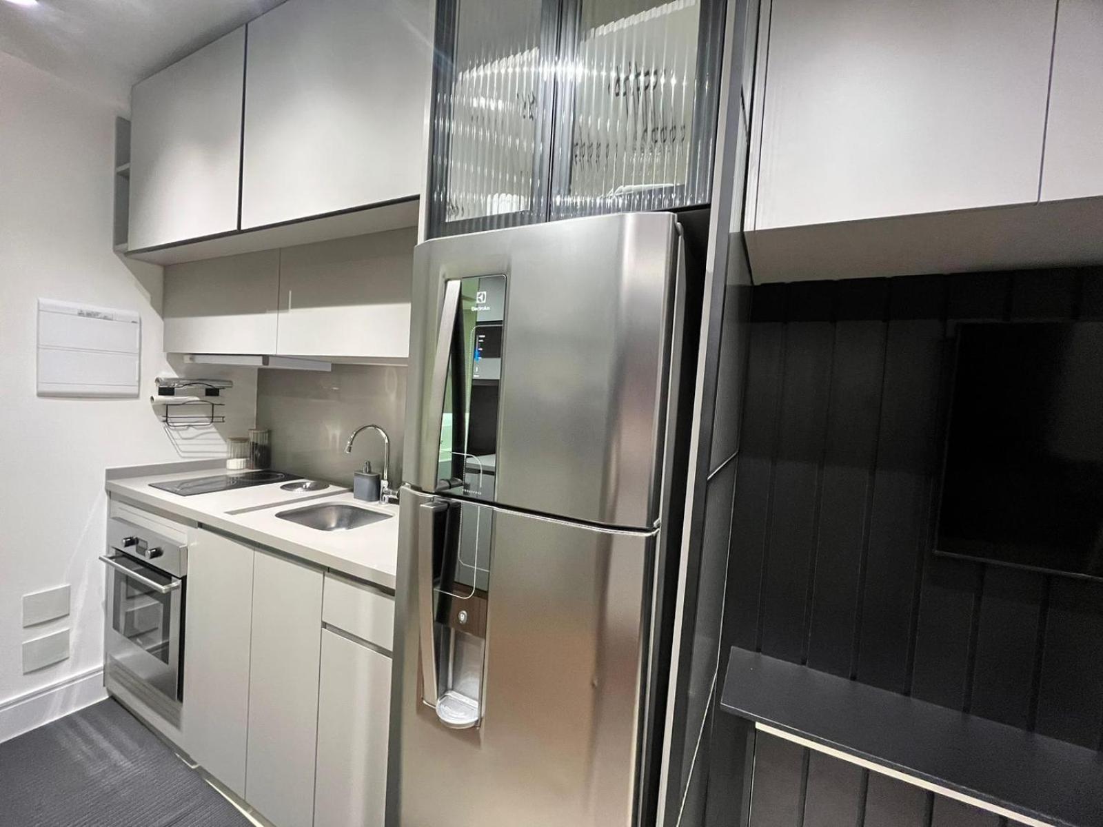 210 - Luxurious & Stylish Fot Up To 4 Guests Apartment
