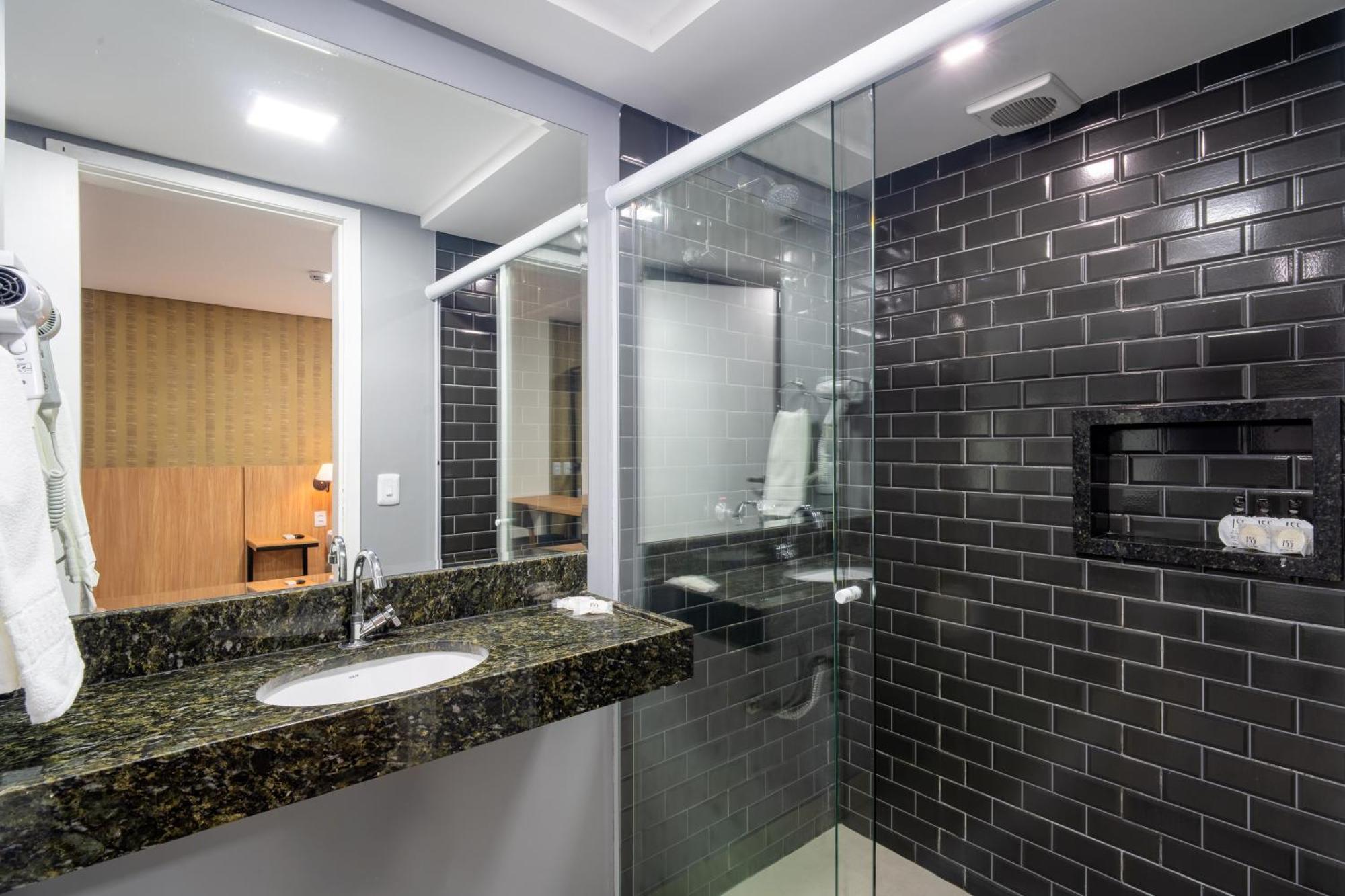 Hotel 155 3*