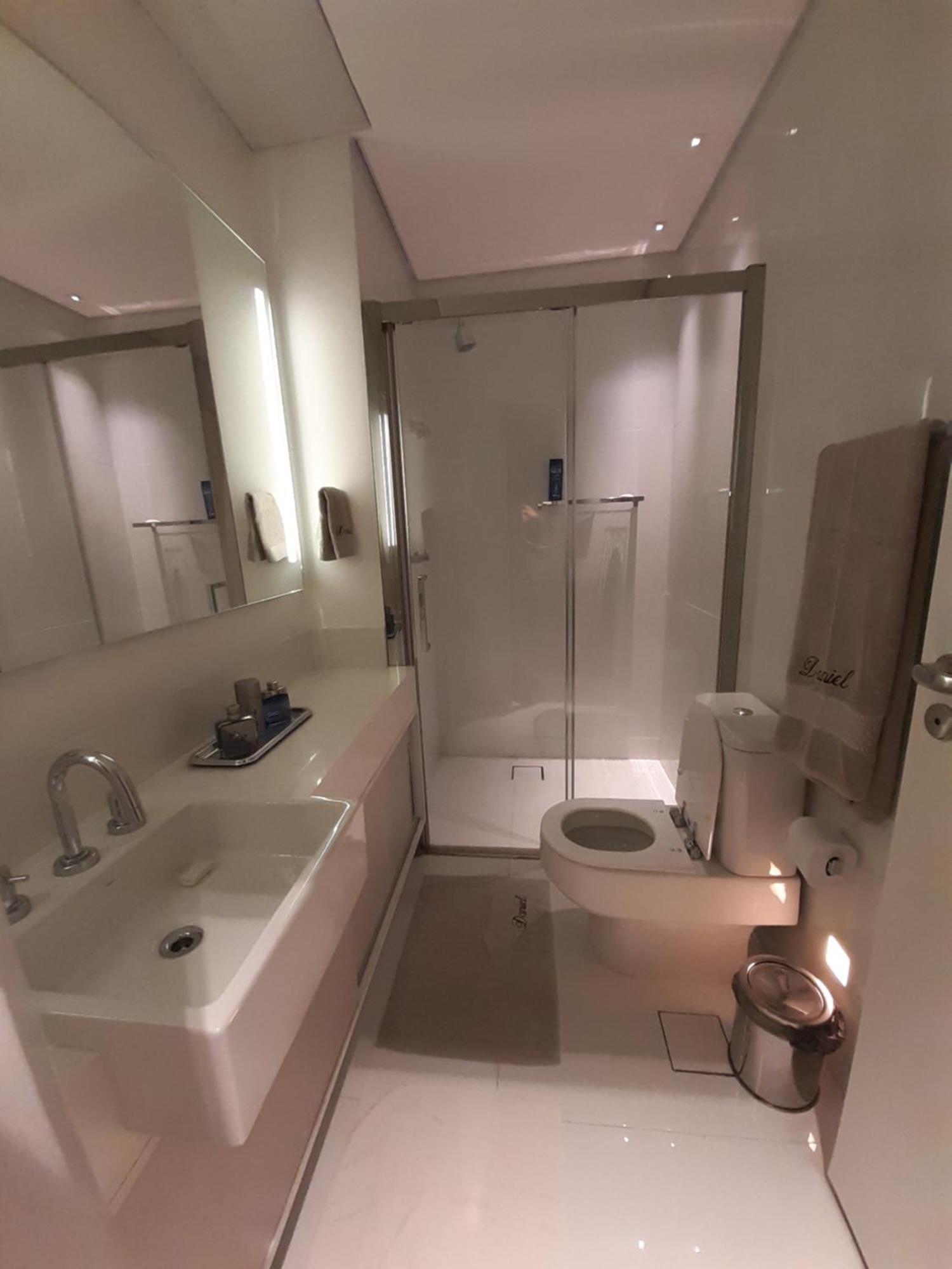 Apartamento 66m 710ft Limpeza Diaria 2 Vagas De Carro