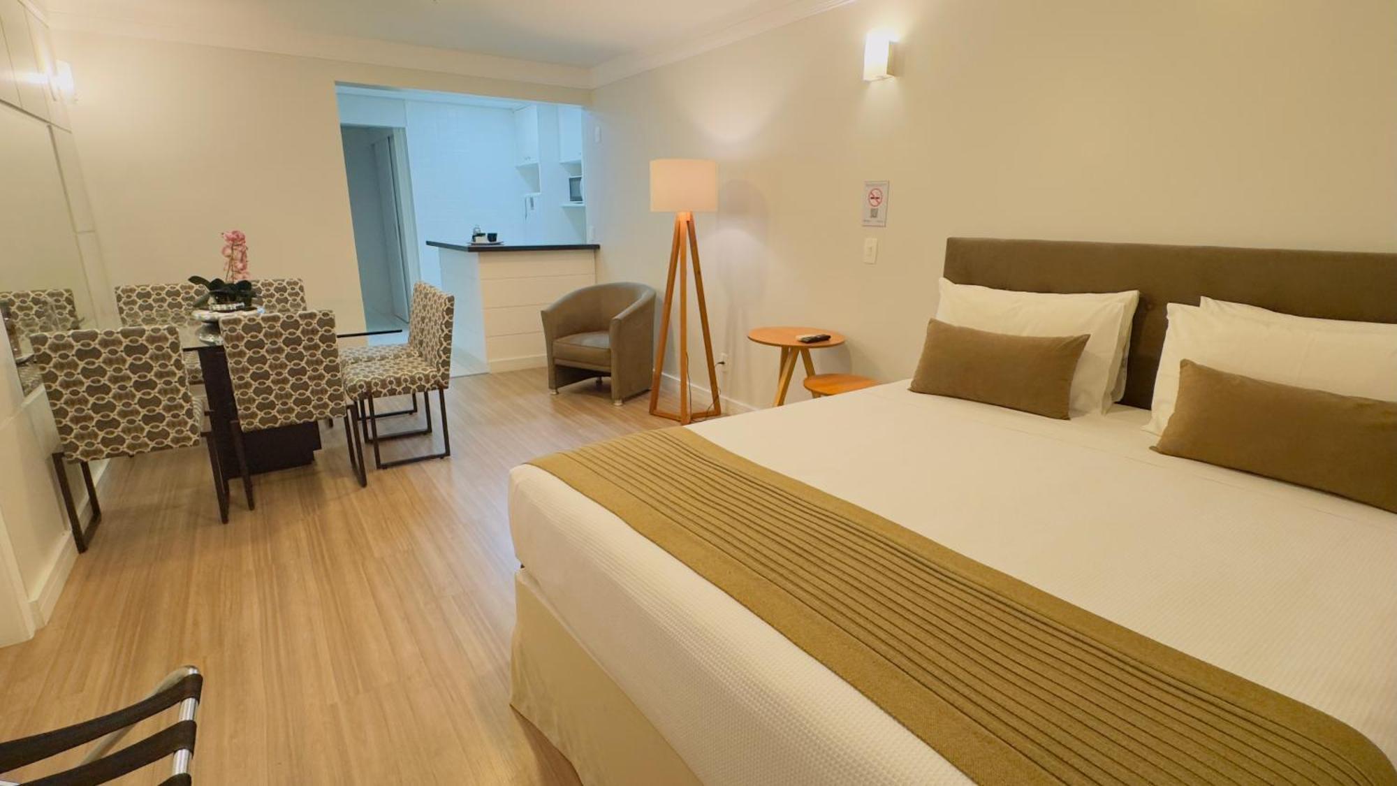 Hotel Plaza American Loft 4*