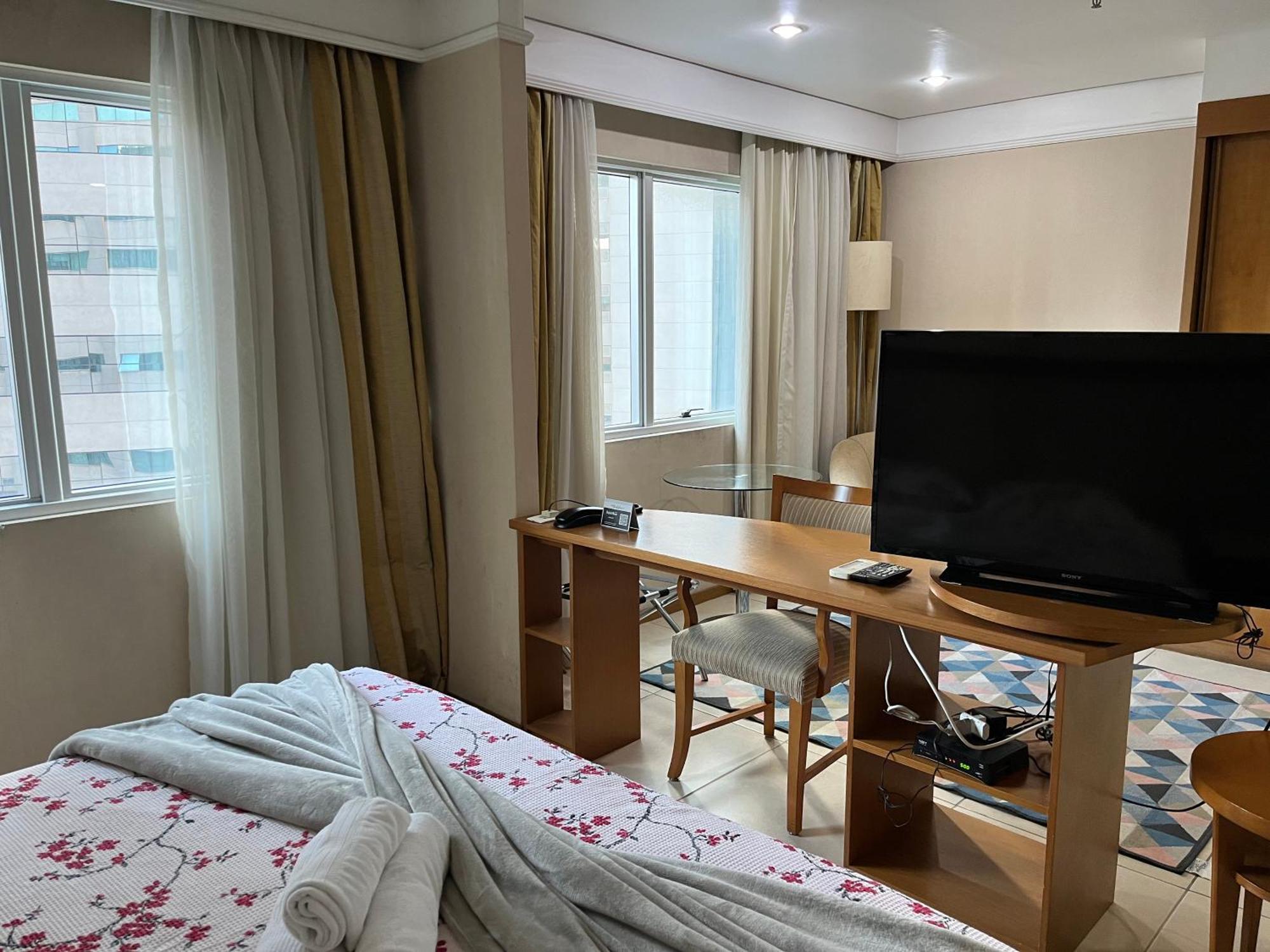 Hotel De Em Frente Ao Shopping Olimpia 4*