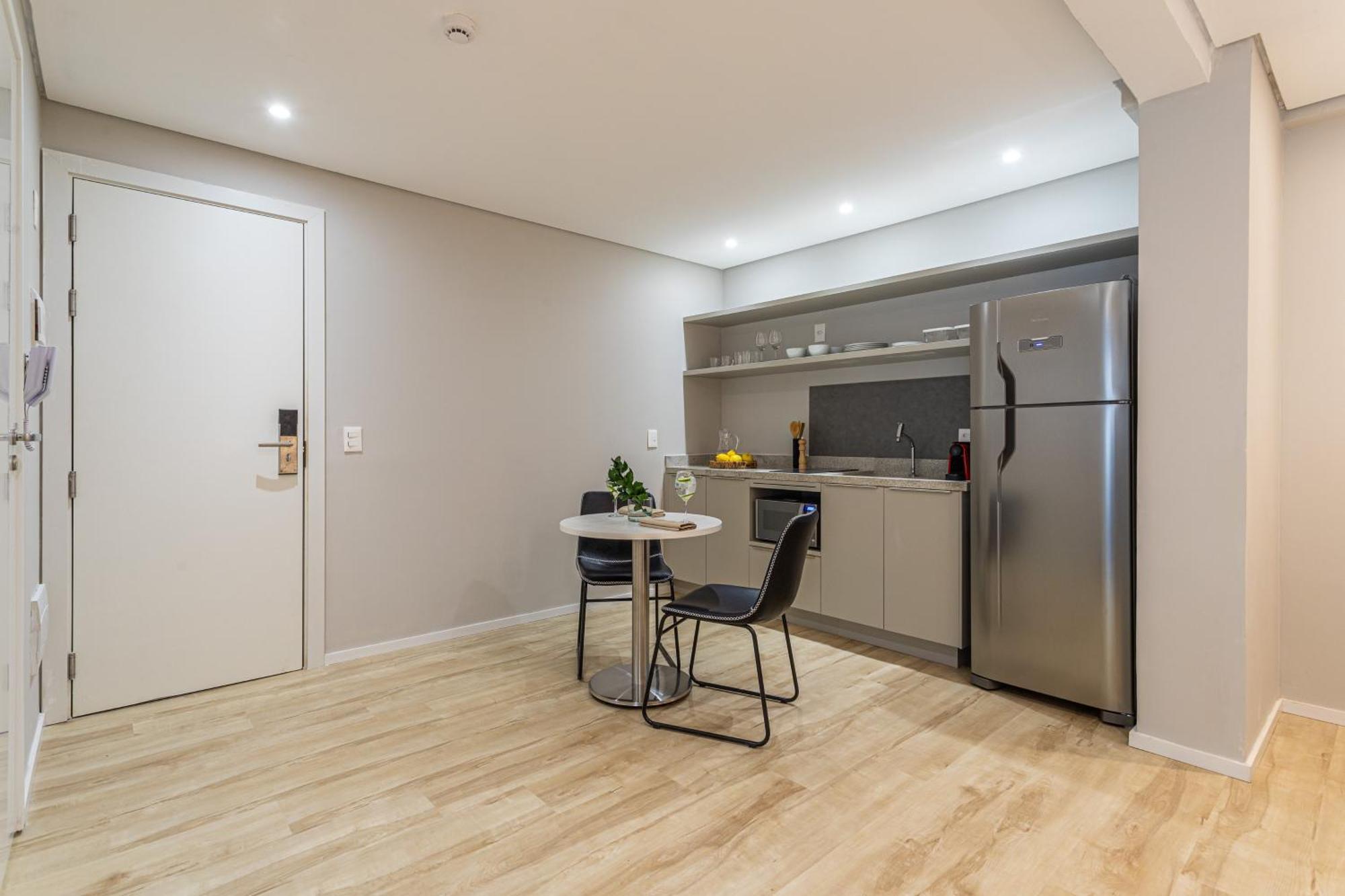 Apartamento Predio Completo Com Wi-fi Proximo Ao Metro Consolacao E Ao Masp - Next Bela Cintra *