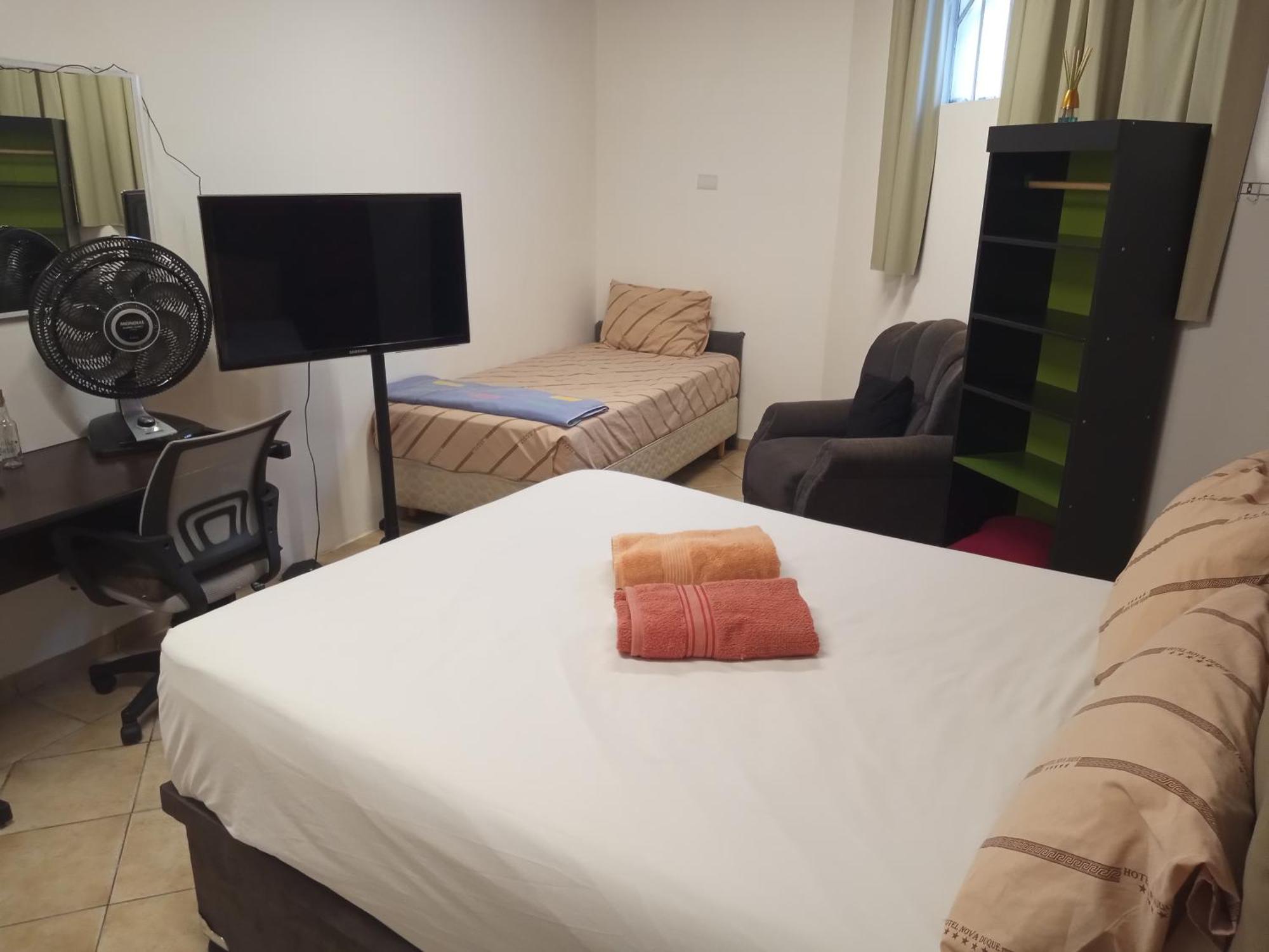 Albergue Uma Casinha Rosa No Pacaembu São Paulo