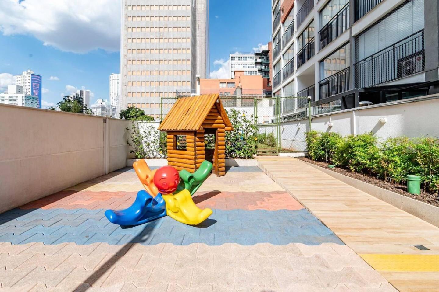 Com Ampla Vista, Pq Augusta, 11 Andar, Metro São Paulo