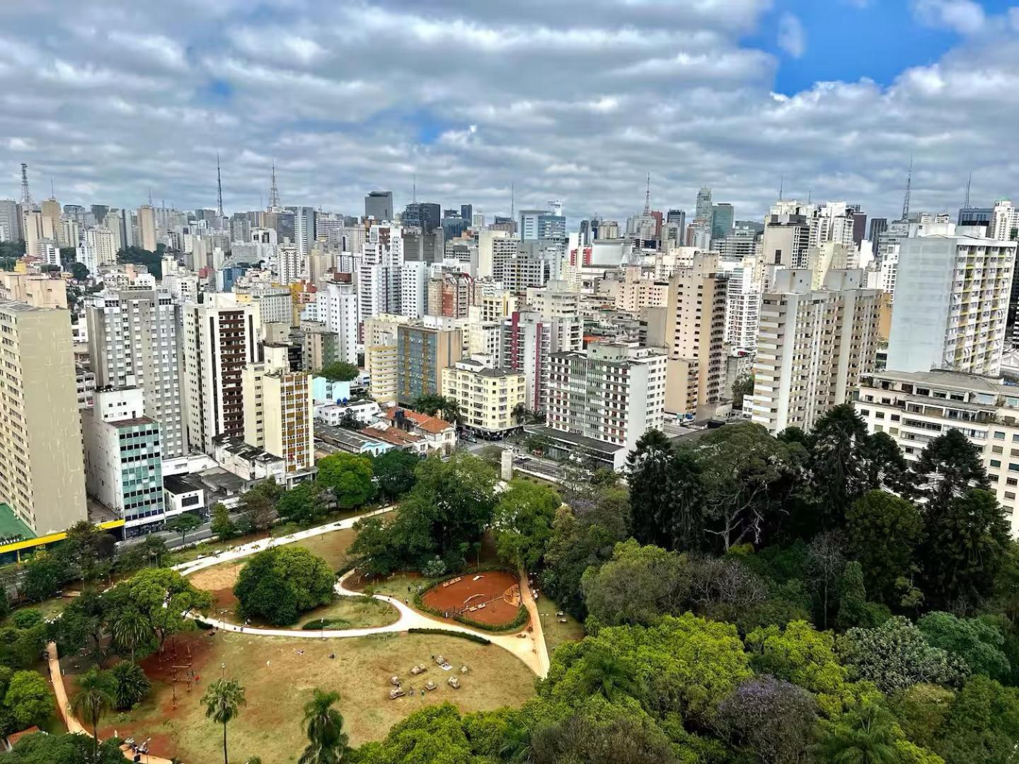 Com Ampla Vista, Pq Augusta, 11 Andar, Metro Apartamento *