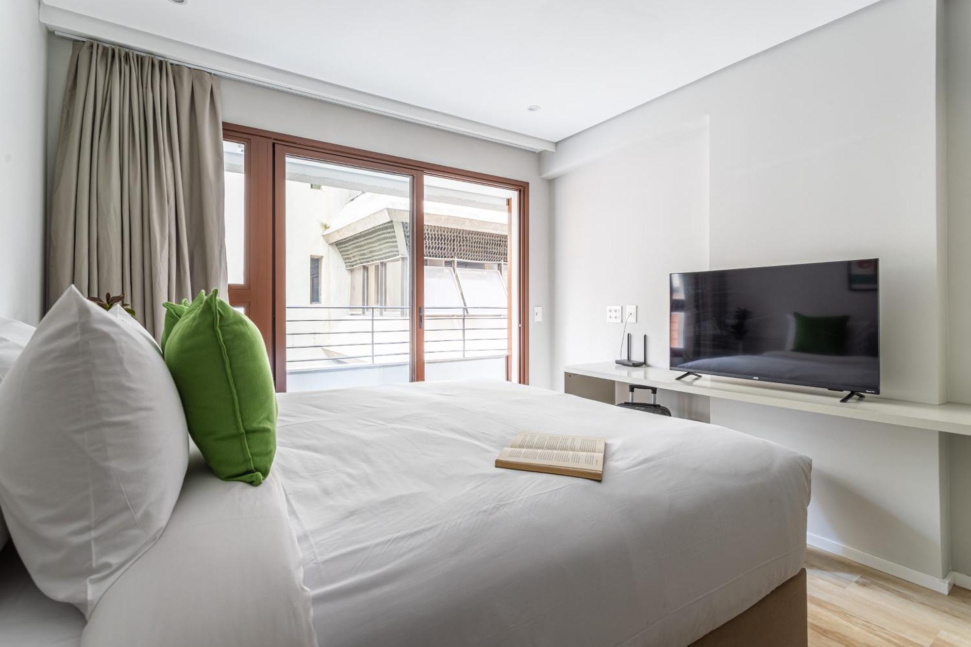 Predio Completo Com Wi-fi Proximo Ao Metro Consolacao E Ao Masp - Next Bela Cintra Apartamento *