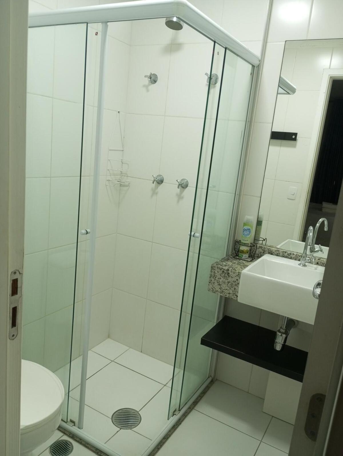 98 Centro Sp Com Garagem, 25 De Marco, Bras Apartment