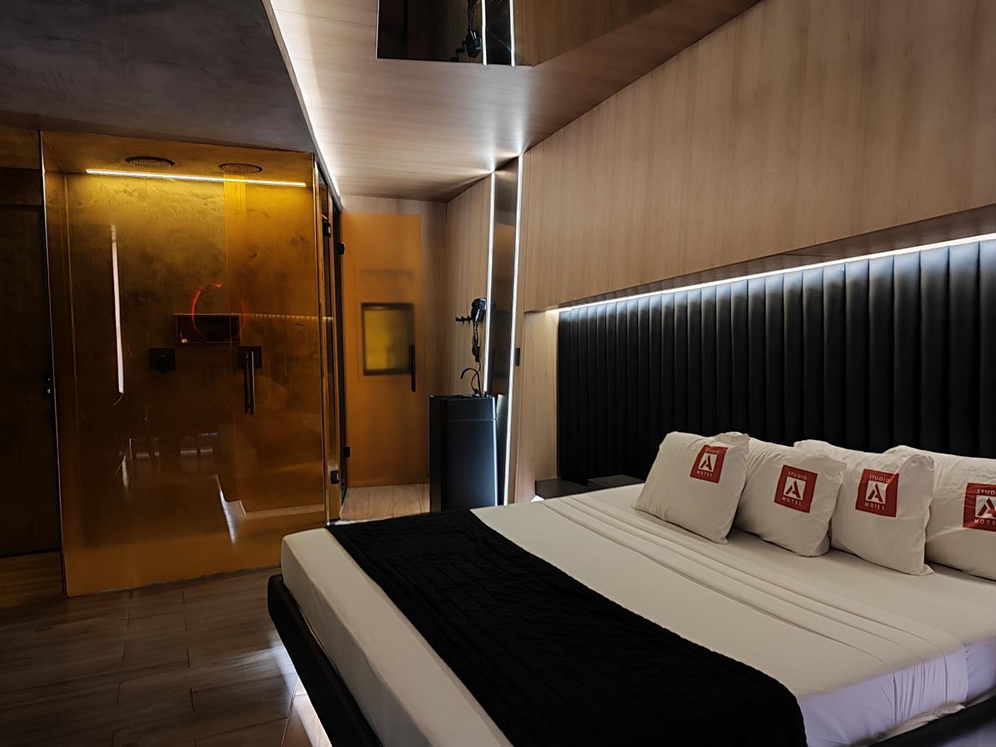 A Love hotel