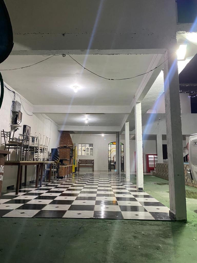 Otima Casa Com Piscina Em Praia Grande São Paulo