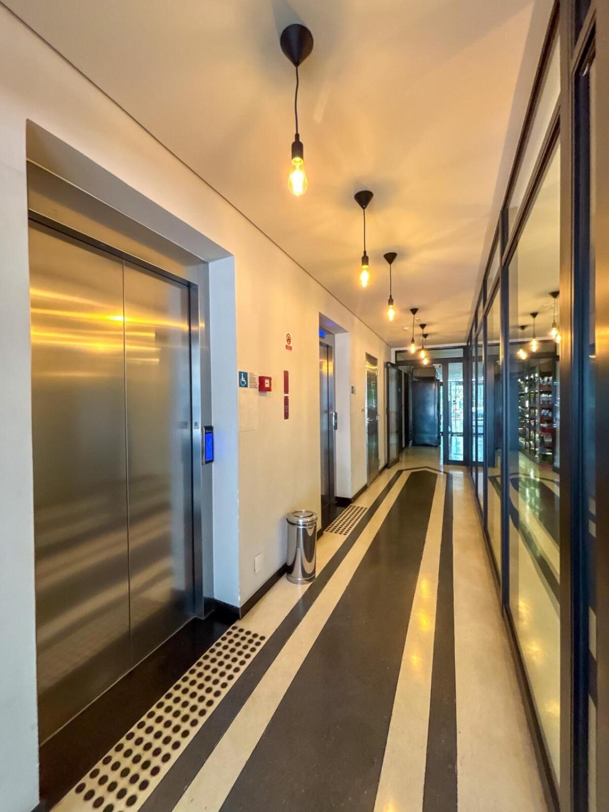 Loft Simple - In Moema Next To The Shopping Apartment *