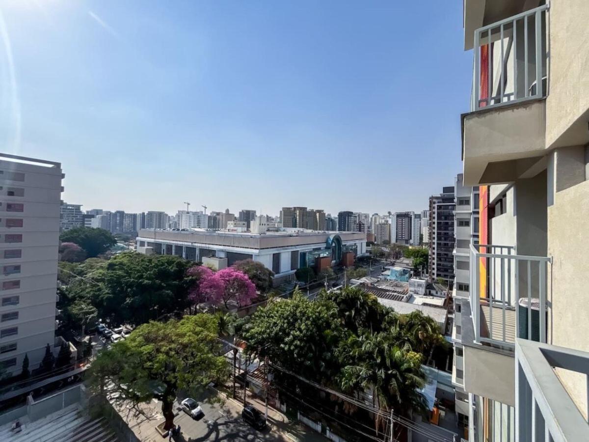 Loft Simple - In Moema Next To The Shopping Apartment *